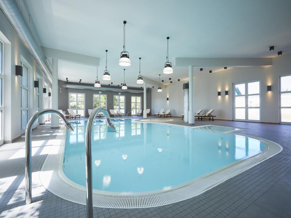 Reetland Am Meer - Luxus Reetdachvilla Mit 3 Schlafzimmern, Sauna Und Kamin F18 Дранске Экстерьер фото